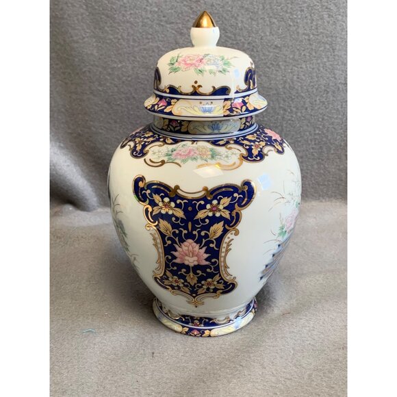 Toyo Peacock Ginger Jar With Lid Cobalt Blue & Gold Floral Design Porcelain 8" - Picture 6 of 10
